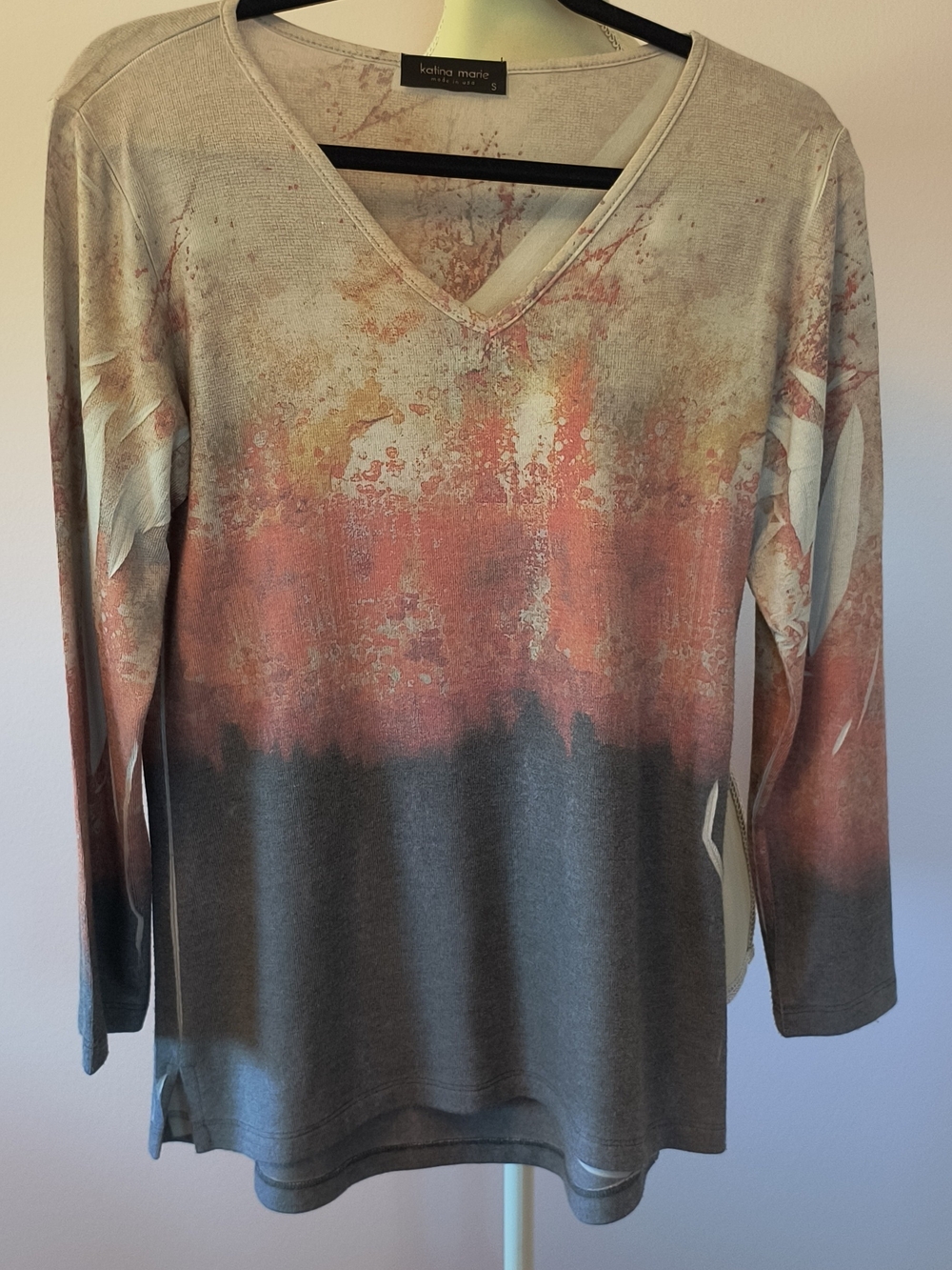 Kellina Marie Women's Ombre V-Neck Tunic - Coral & Gray